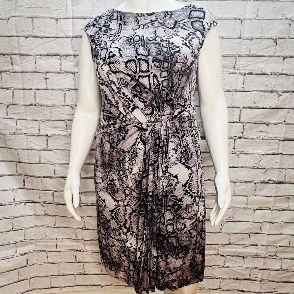 Suzi Chin for Maggy Boutique Womens Snake Print Crew Neck Belted Midi Dress 16